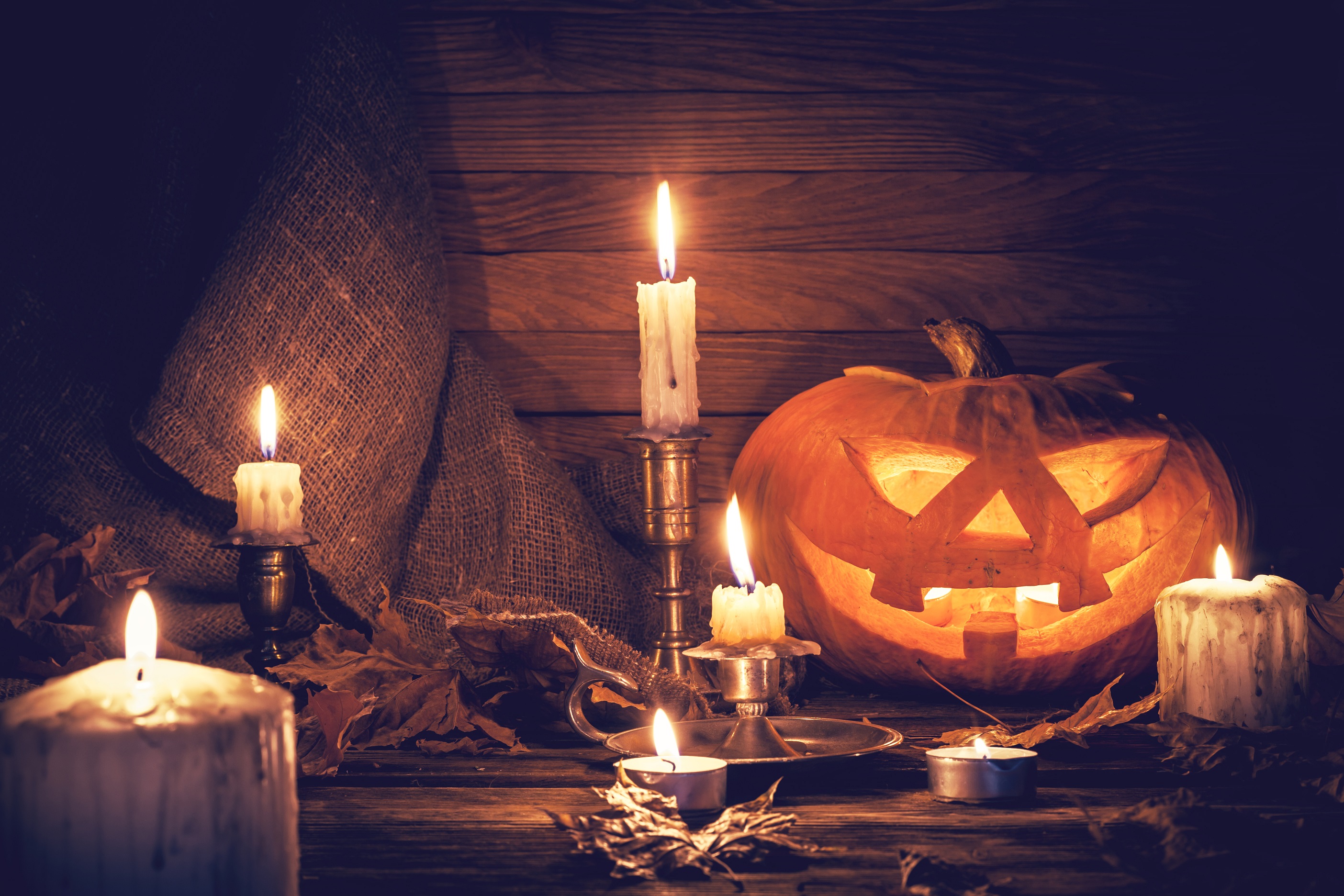 Halloween Deals & Discounts For Him That Will Make Him Fall Head Over Heels For You