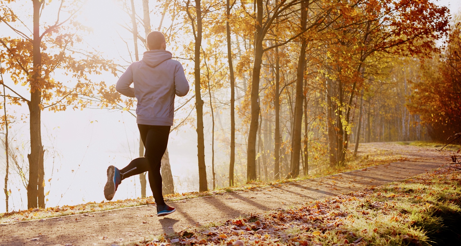 6 WAYS TO MAINTAIN YOUR HEALTH AND FITNESS GOALS THIS AUTUMN