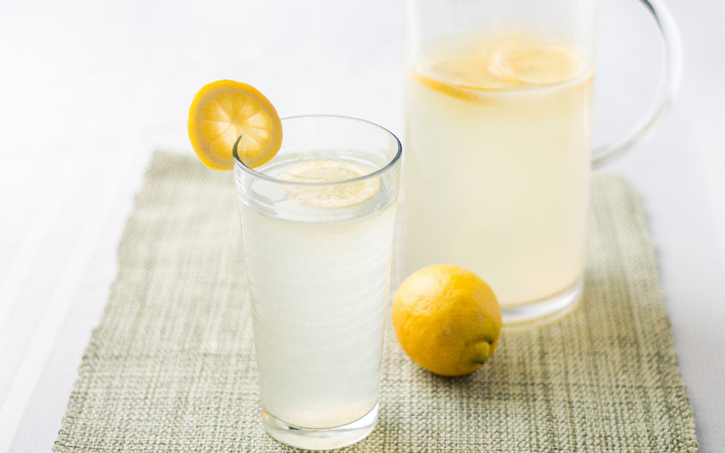 How To Drink Lemon Water